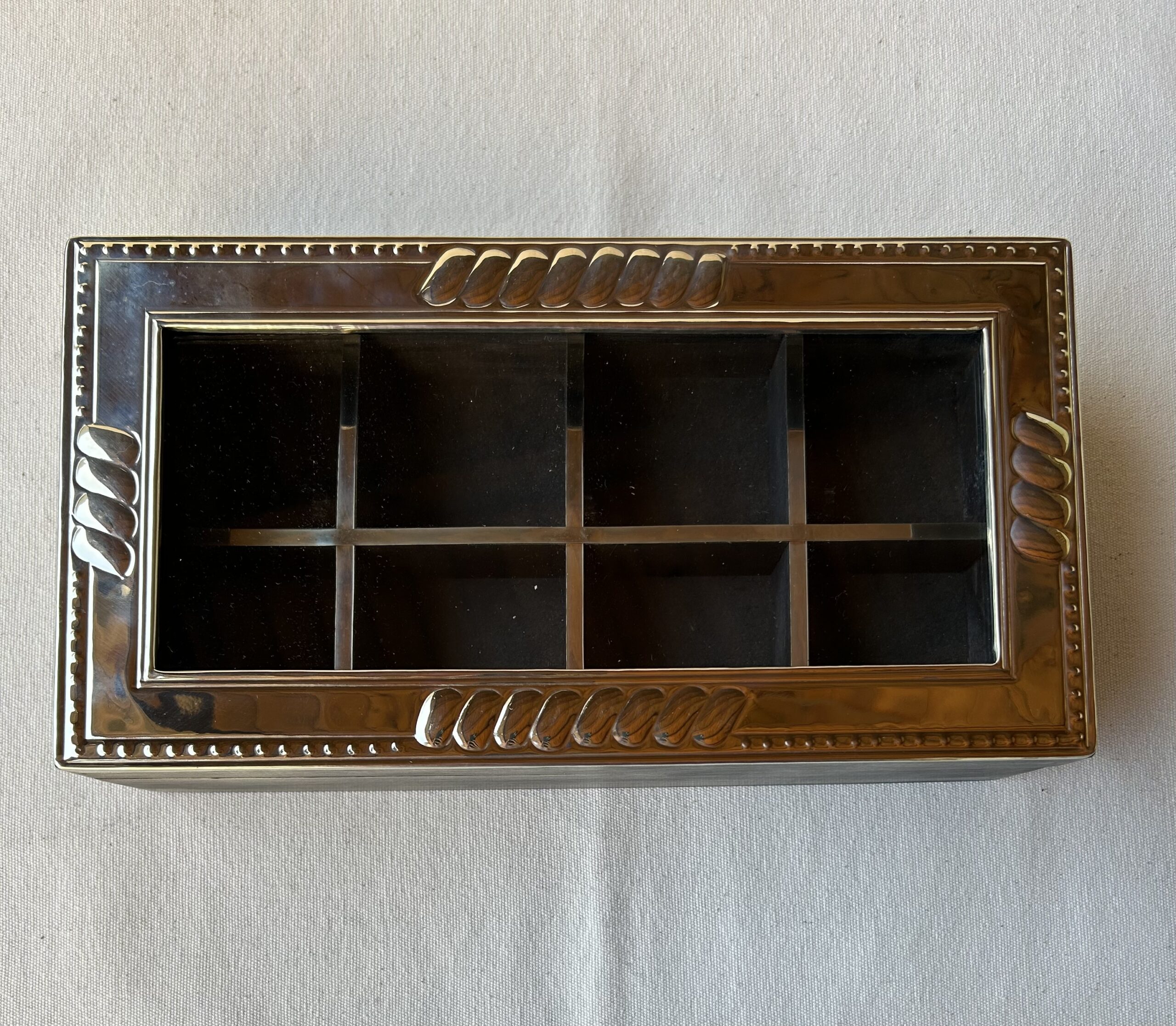 Caja para té en Alpaca y madera x8