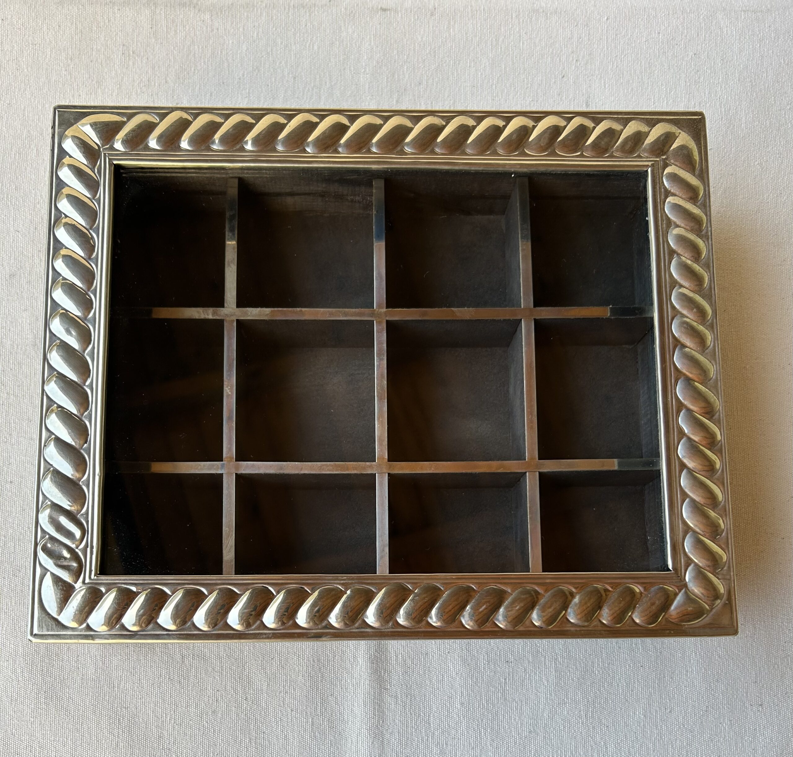 Caja de té en Alpaca y madera x12