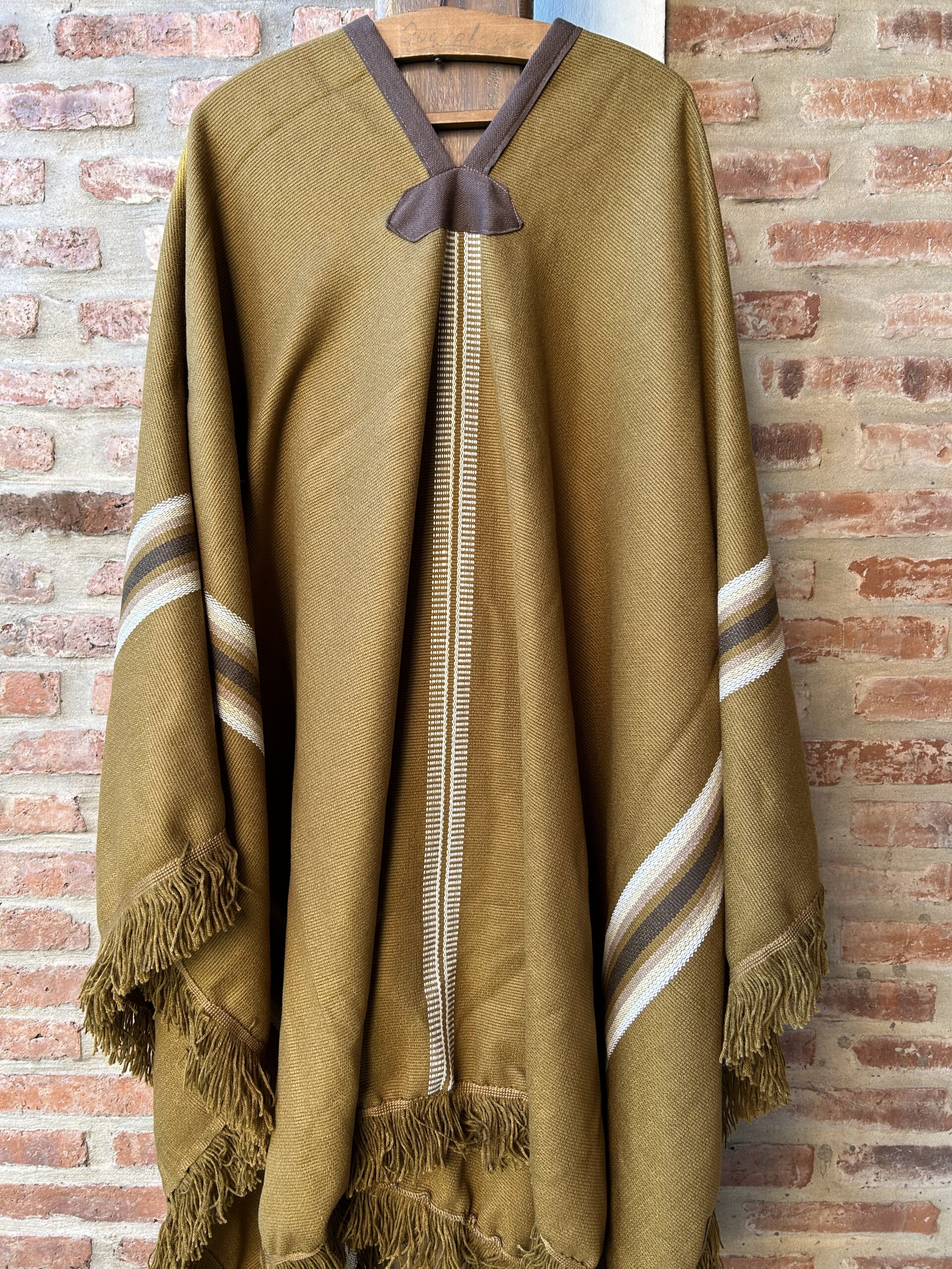Poncho Pesado modelo Jujeño art 5023
