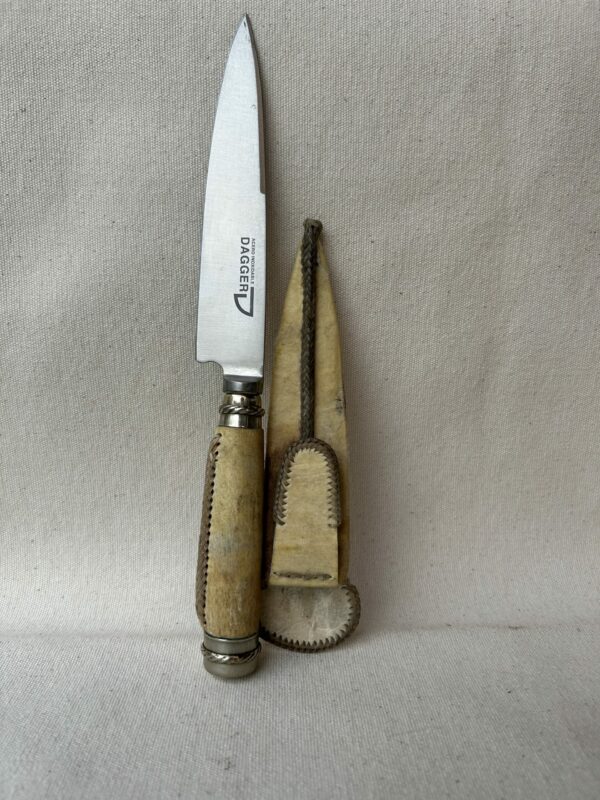CUCHILLO CRIOLLO RETOVADO EN CUERO CRUDO VAINA CON COSTURA