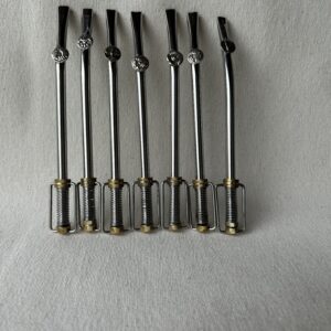 Bombilla de acero inoxidable caño fino c/varios dijes disponibles