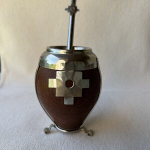 Mate con pie y fleje en Alpaca con bombilla haciendo juego Guarda Pampa