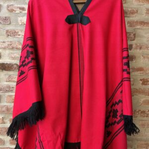 Poncho liviano rojo con guarda negra