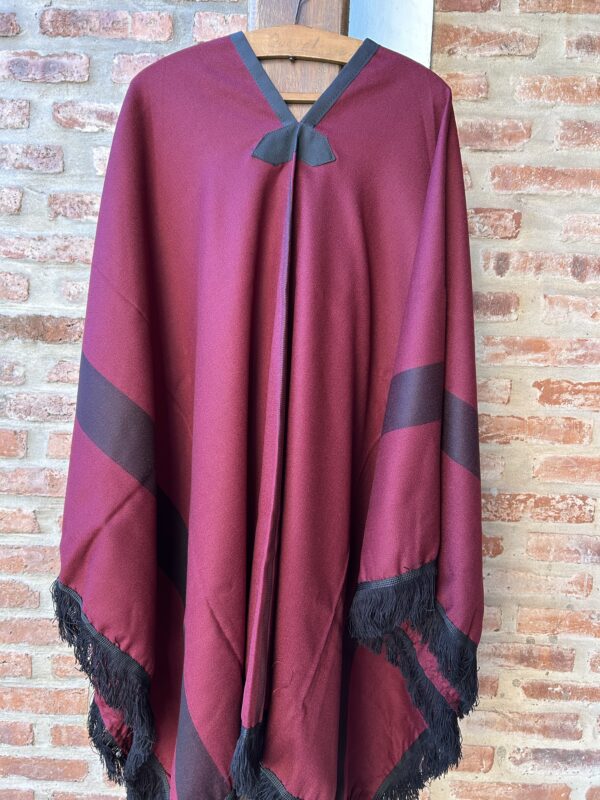 Poncho liviano Salteño