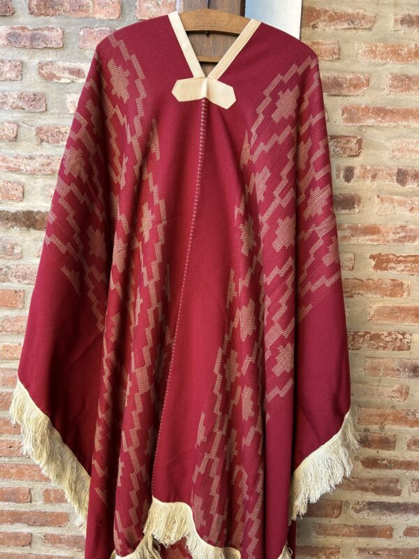 Poncho liviano ocho guardas .