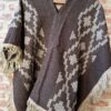 Poncho pesado de niños con guarda pampa . Talle 8