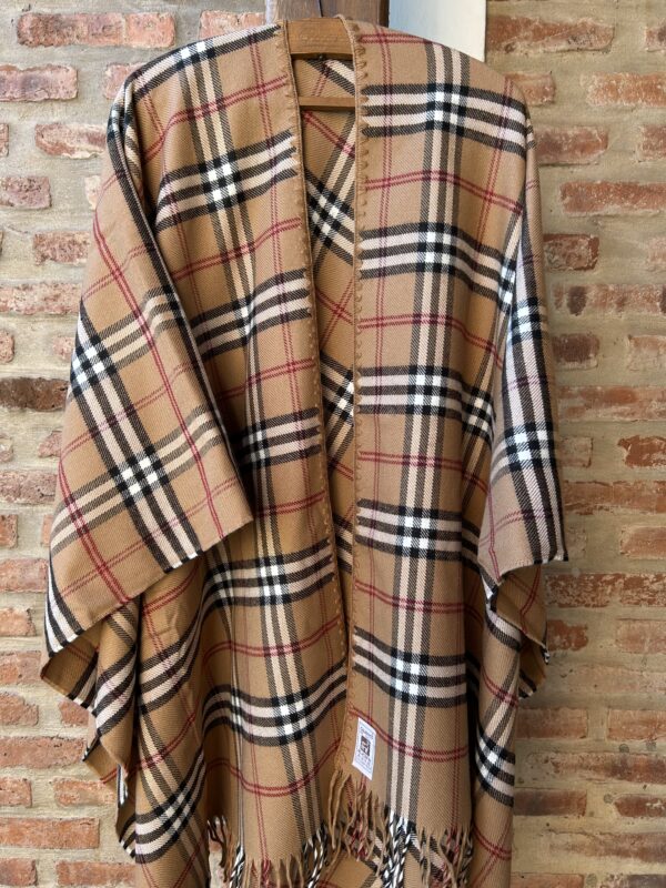 Ruana escosesa Beige-bco-negro.