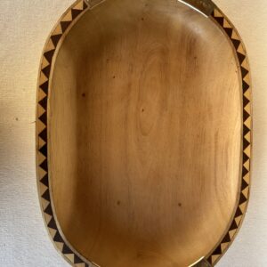 BATEA EN MADERA PACARÁ CON GUARDA Y ALPACA . 50 CM