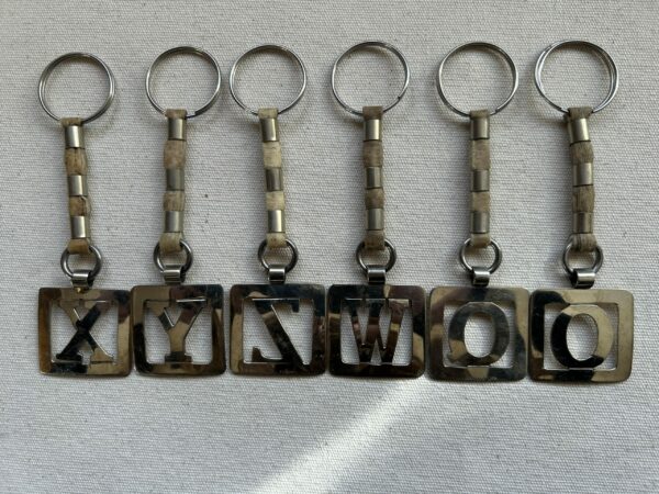 LLAVEROS EN ALPACA CON INICIALES